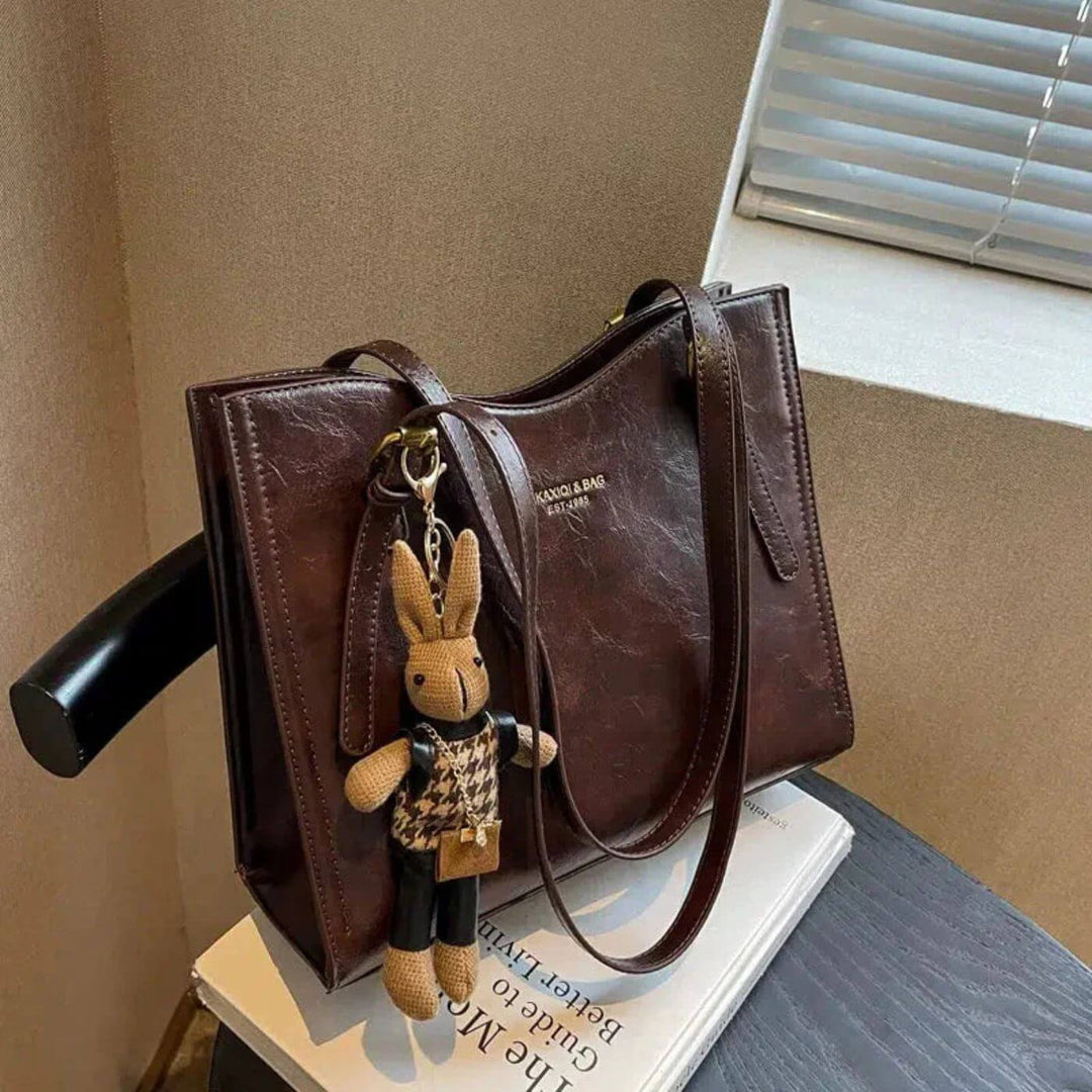 Fay™ – Vintage Schoudertas met Konijnenhanger