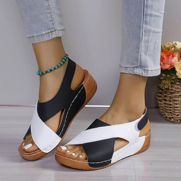 Nola™ – Comfortabele Orthopedische Sleehak Sandalen